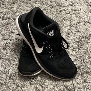 Nike Flex 2017 Run Size 10